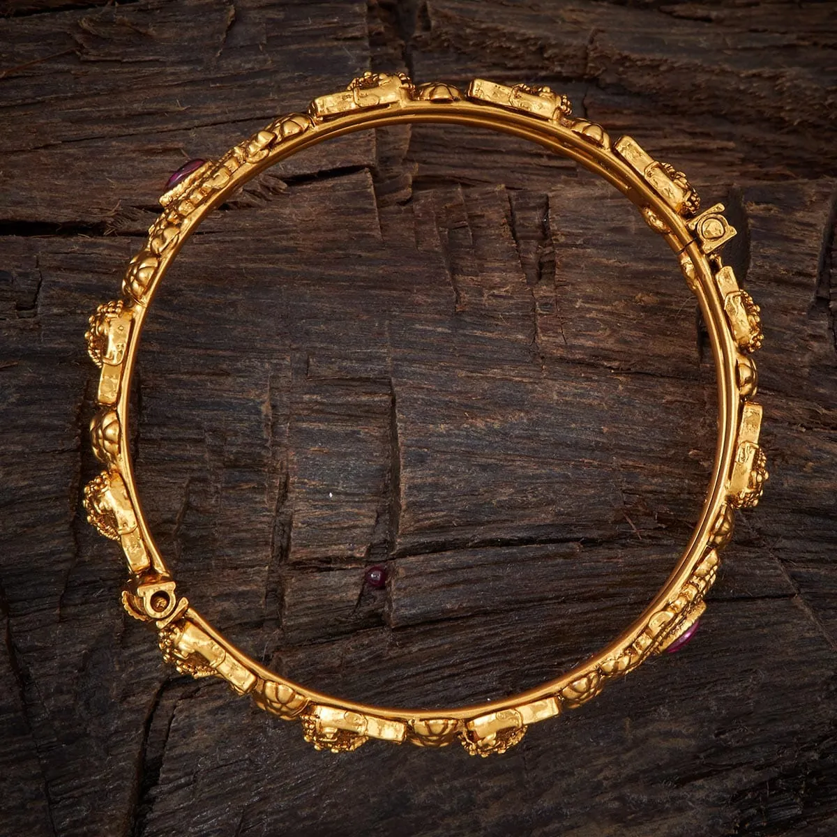 Antique Bangle 132129