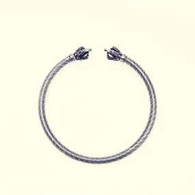 Dorje Twist Bangle : (L)