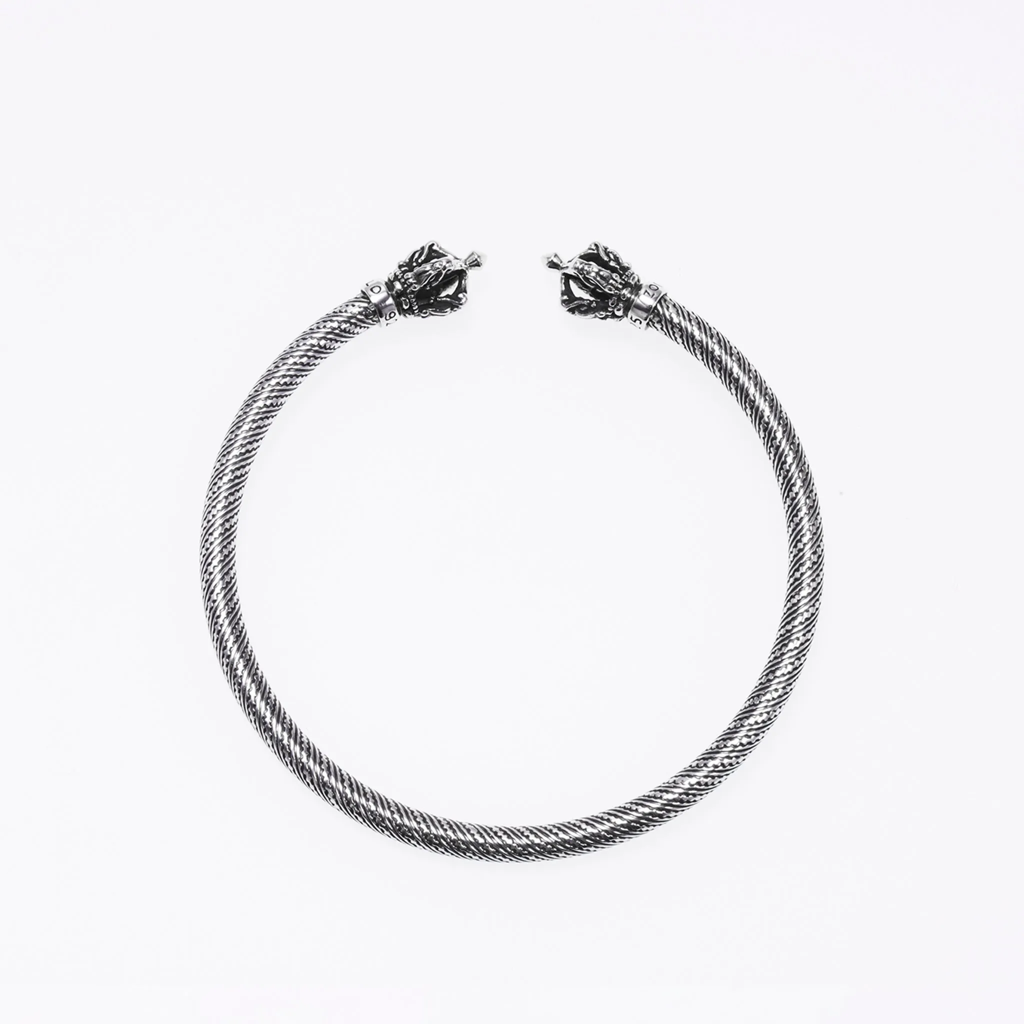 Dorje Twist Bangle : (L)