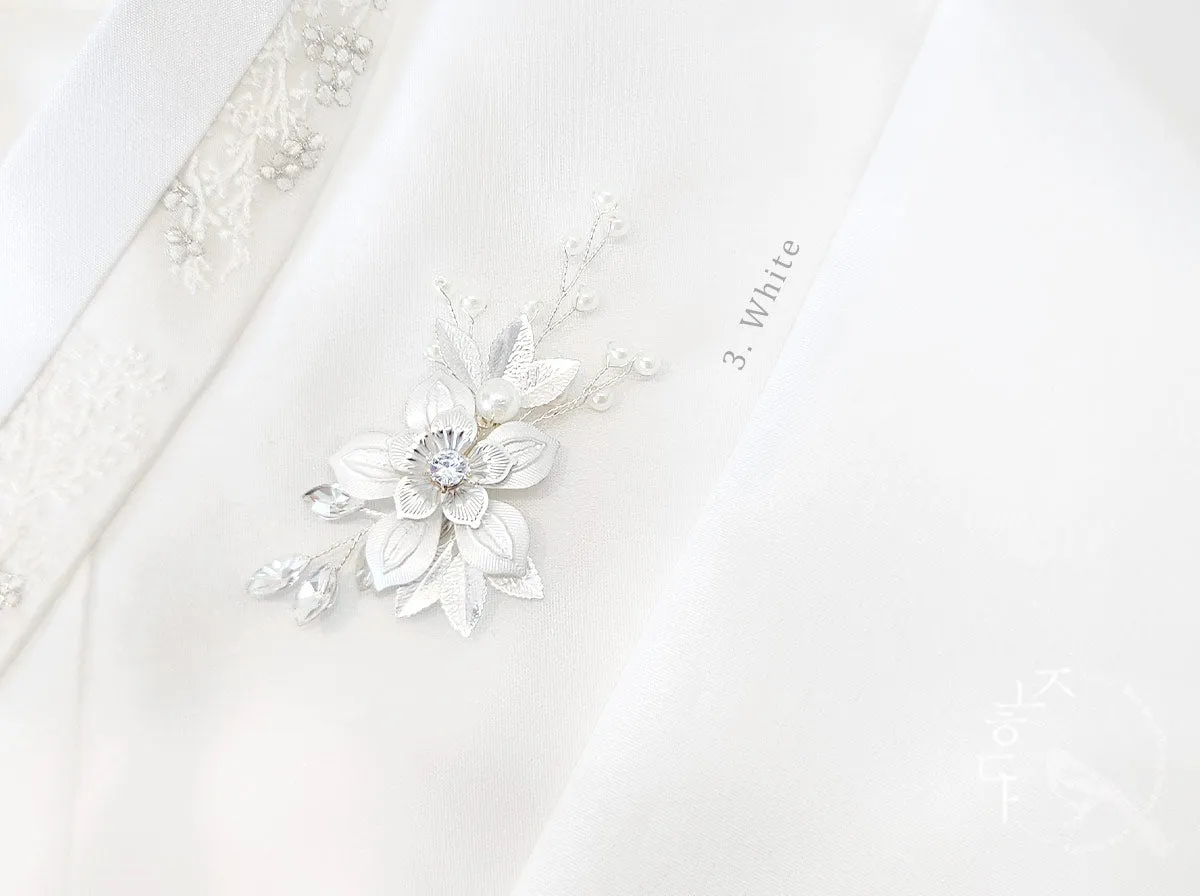 Elegant Double Flower Brooch (3 Colors)