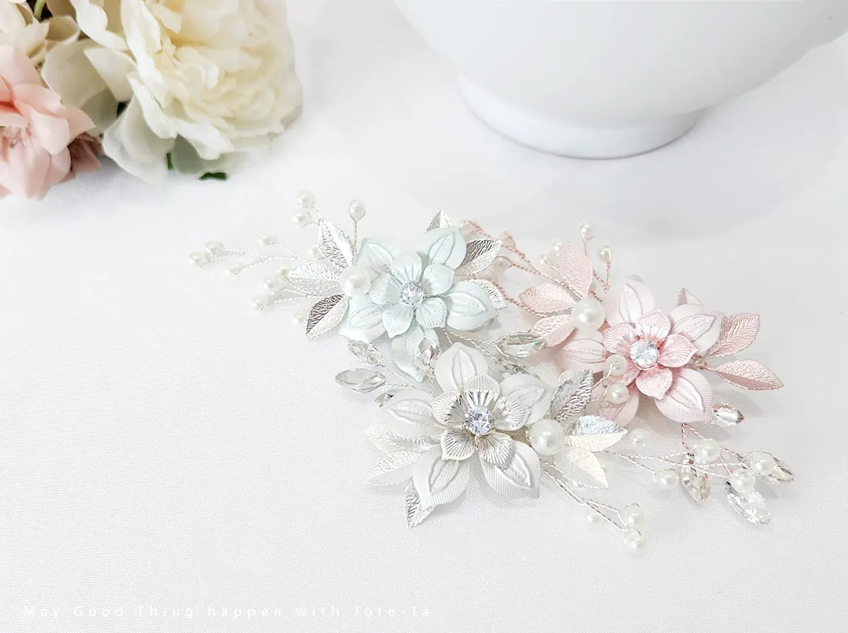 Elegant Double Flower Brooch (3 Colors)