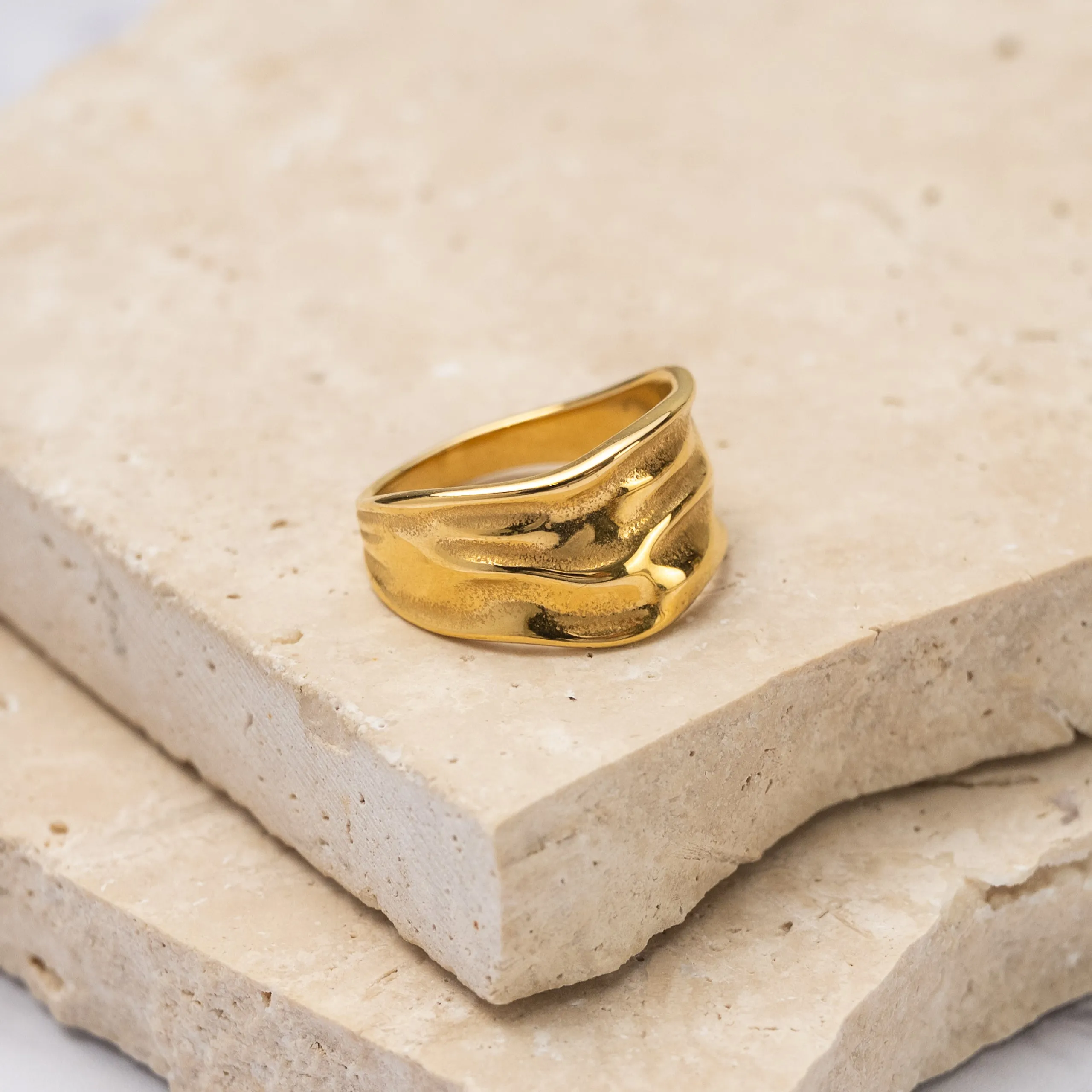 Katerina 18k gold plated wave ring