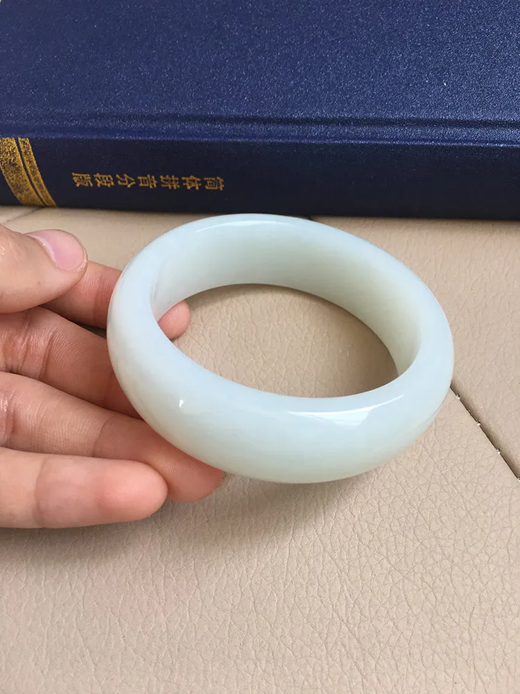 Natural Jade Bangle Nephrite Bangle Internal Diameter 53.8mm NBE035