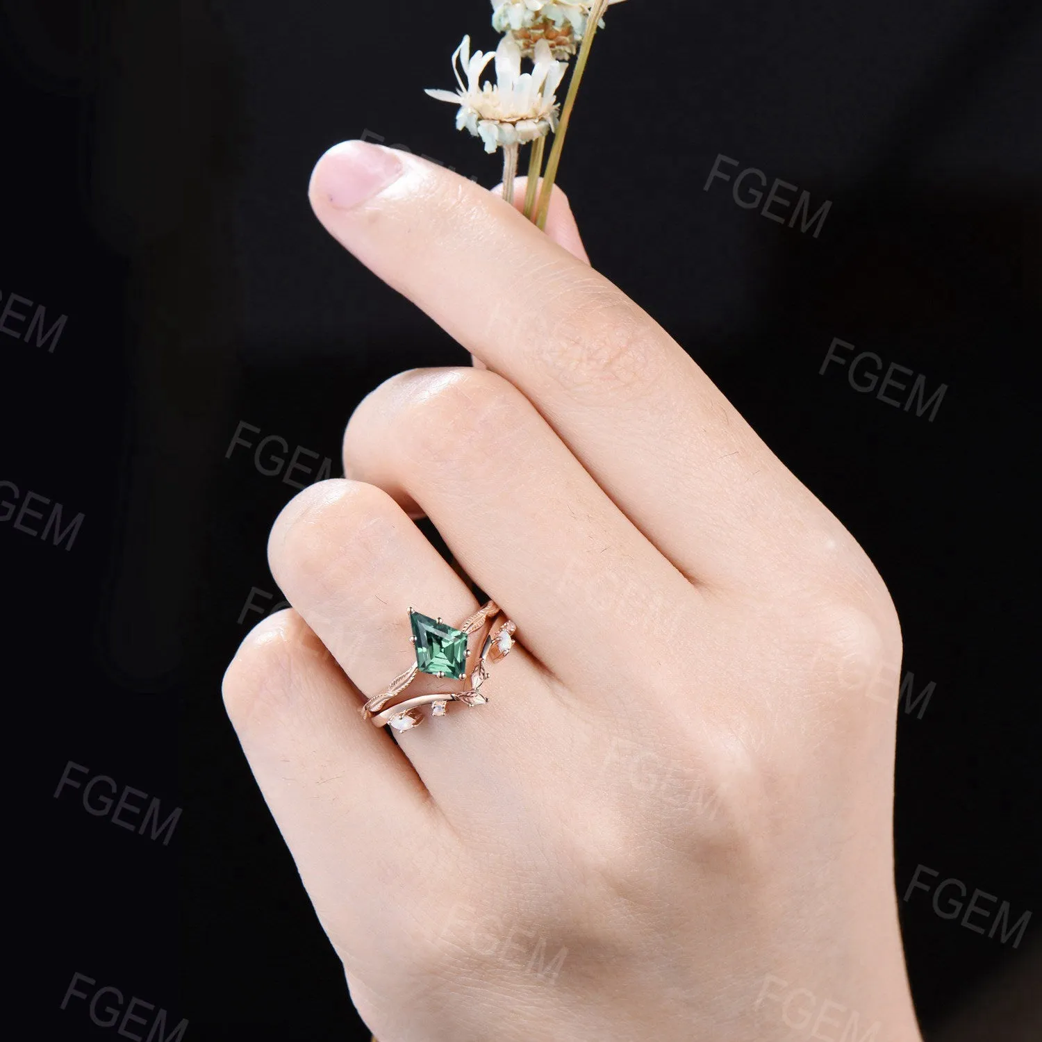 Nature Inspired Kite Cut Green Sapphire Ring Set Leaf Band Teal sapphire Solitaire Bridal Set Vintage Opal Wedding Ring Set Birthstone Gifts