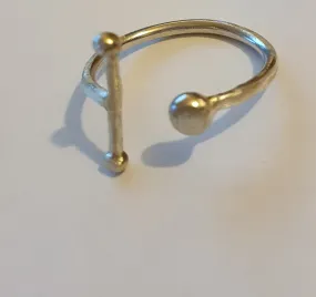 Ring - T bar with 1 molten ball