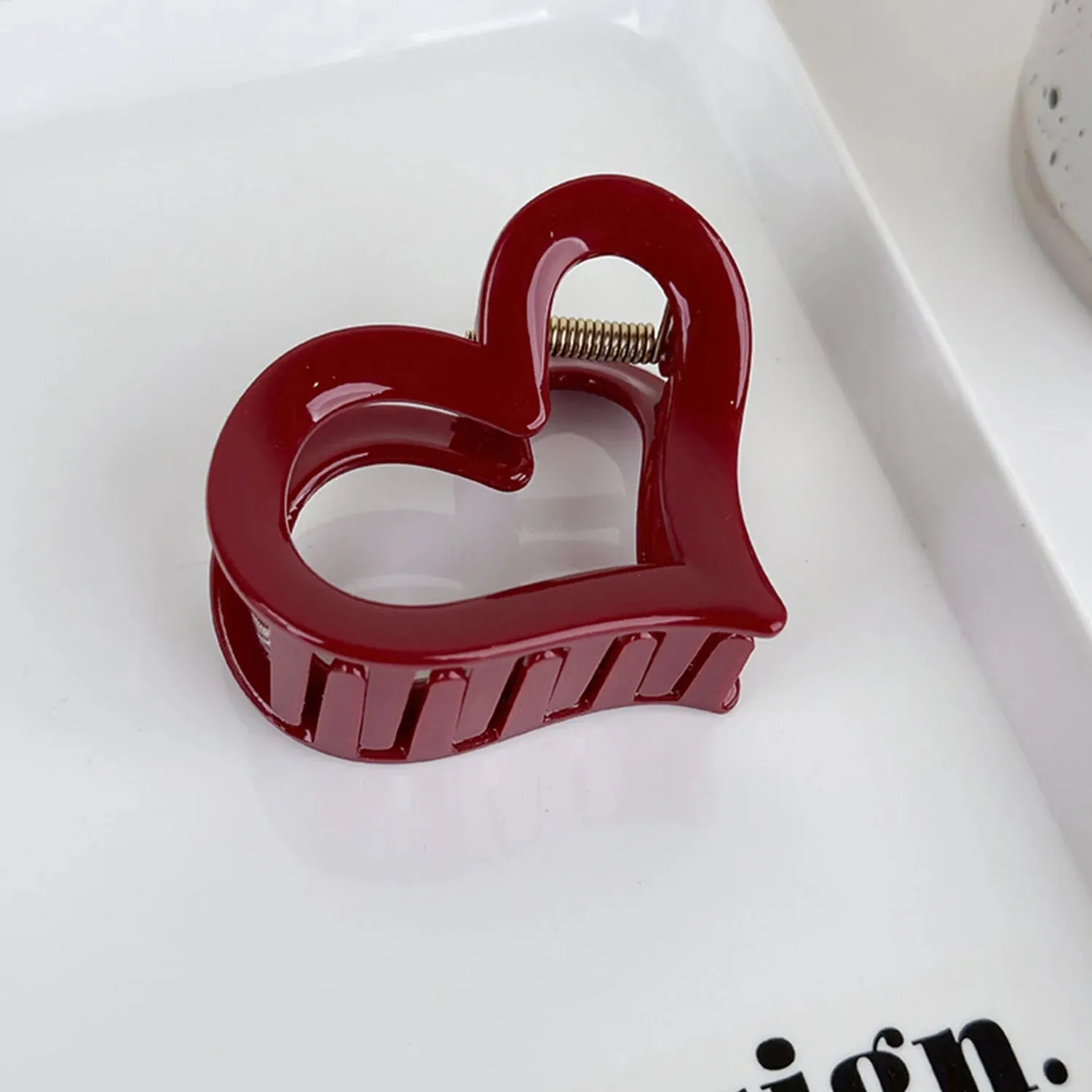 TAVIMART  -  Wine Red Geometry Hair Claw Shark Clip For Woman 13cm Large Crab Clip Versatile Hairpin Fashion Love Heart Hair Accessories