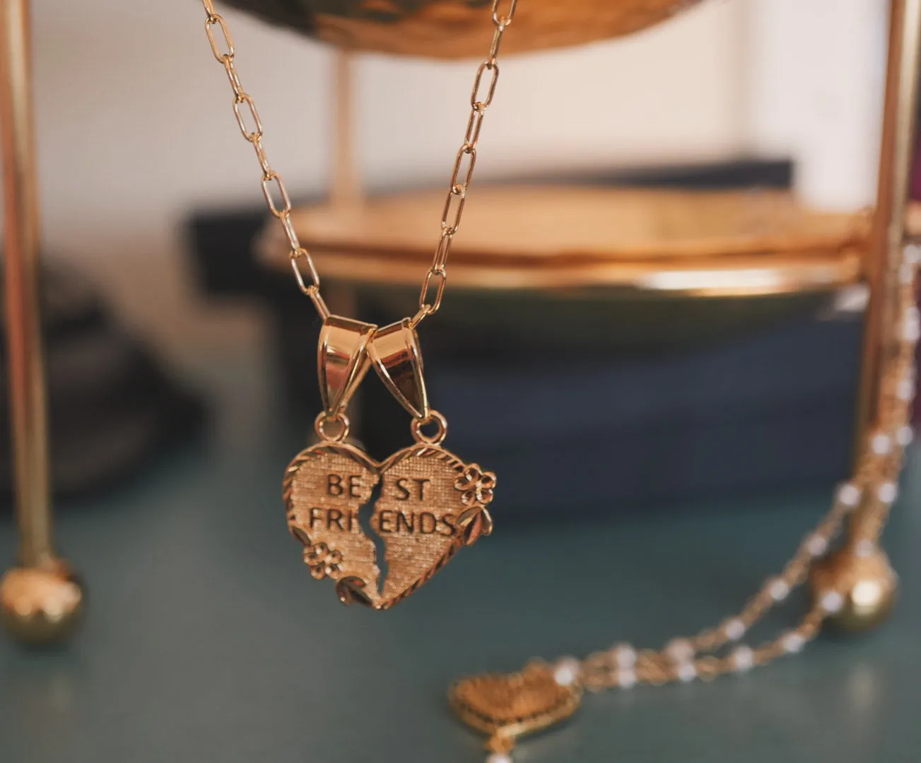 Vanessa Mooney Best Friends Necklace NEW